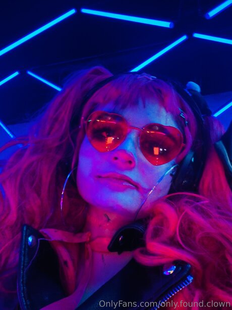 Only Found Clown star pornographique photos