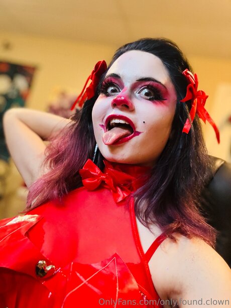 Only Found Clown linda estrella imagen