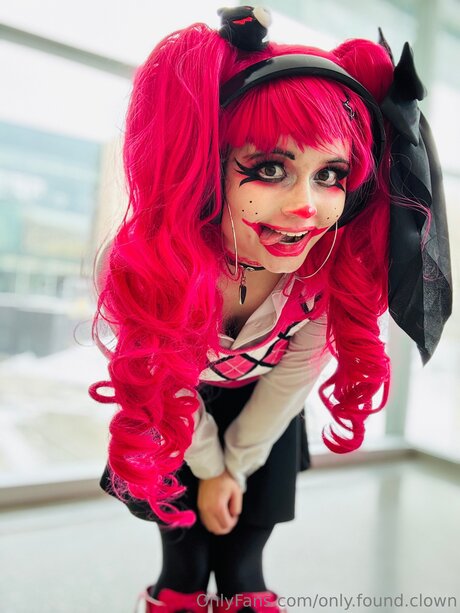 Only Found Clown actriz porno imágenes