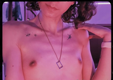 tattoo kiss modèle galeries