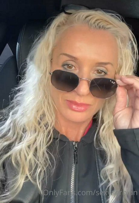 sexyserbian étoile hd photos