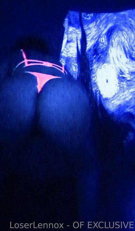 loserlennox modèle sexy photo