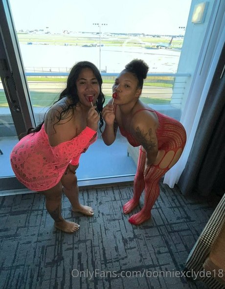 bonniexclyde18 meilleure star du porno des photos