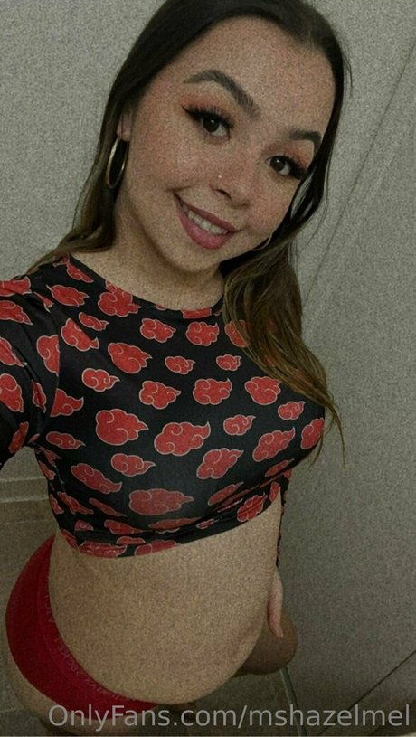 mshazelmel sex model image
