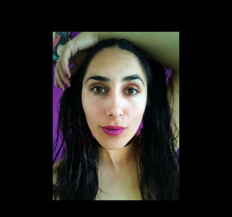 ladyjuicybrunette actrice érotique galerie