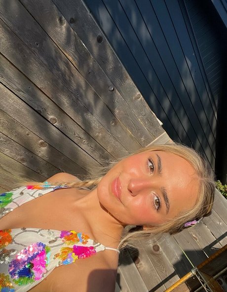 alessandra natalia star du porno en haute qualité photo