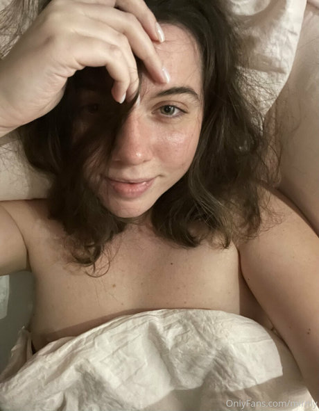 mirniy actrice pornographique archive