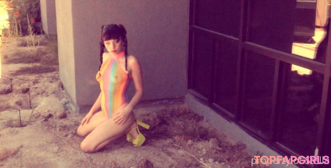 stellaaeternum modelo perfecto imagen