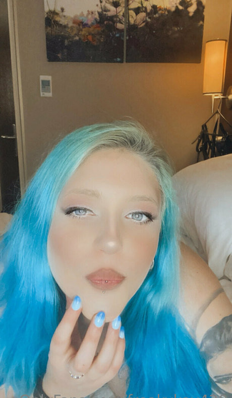 freakykay420 actrice libre galerie