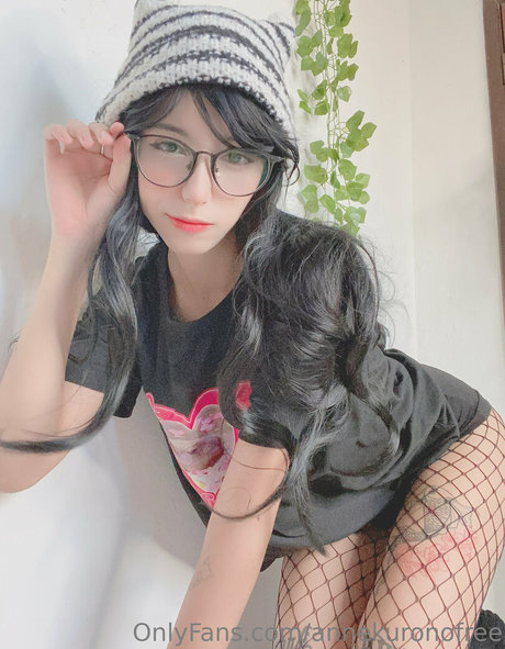 annekuronofree modelo caliente galerías