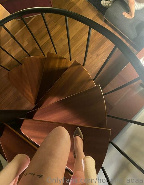 hotwife adaa actrice libre photo