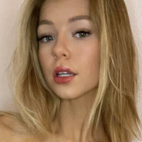 taylorraex sex pornstar image