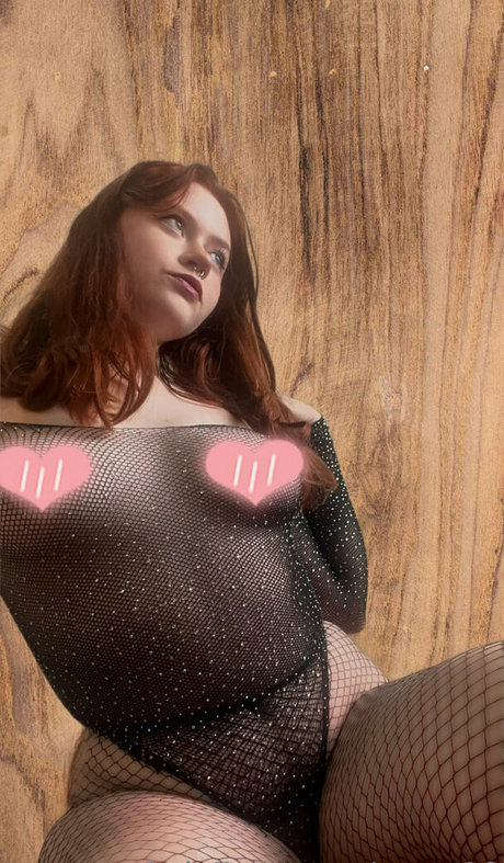 maxineaurora nude pornstar img