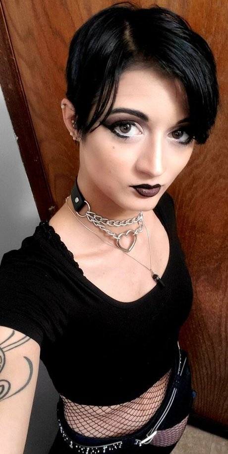 nekogoth23 modèle adulte photo