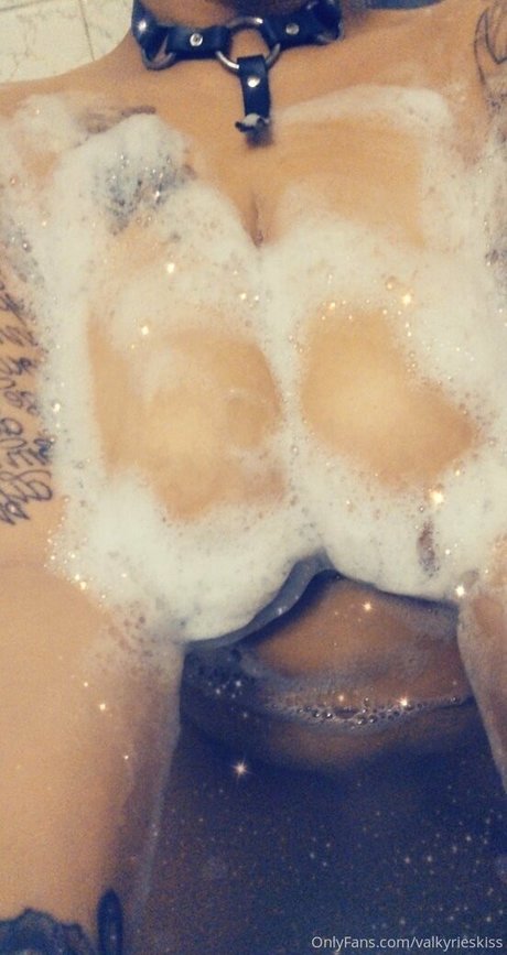 valkyrieskiss actrice hd photos