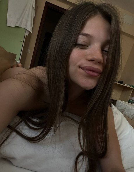 Dash Milash modelo desnuda foto