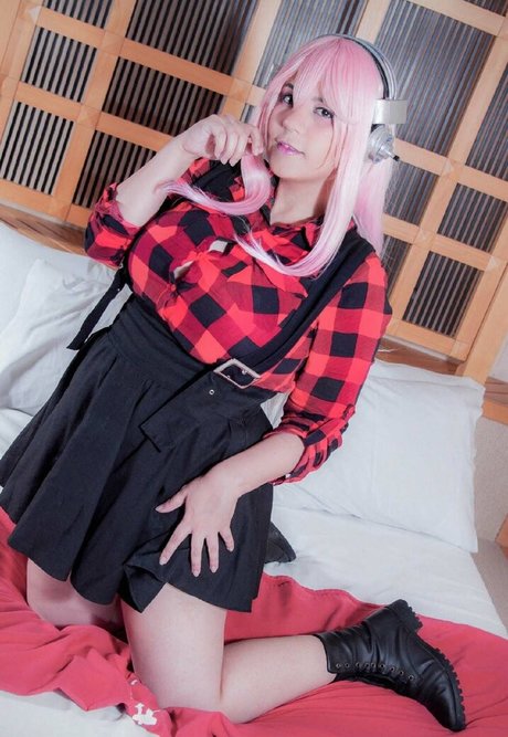 Laura Pyon bonita actriz fotos