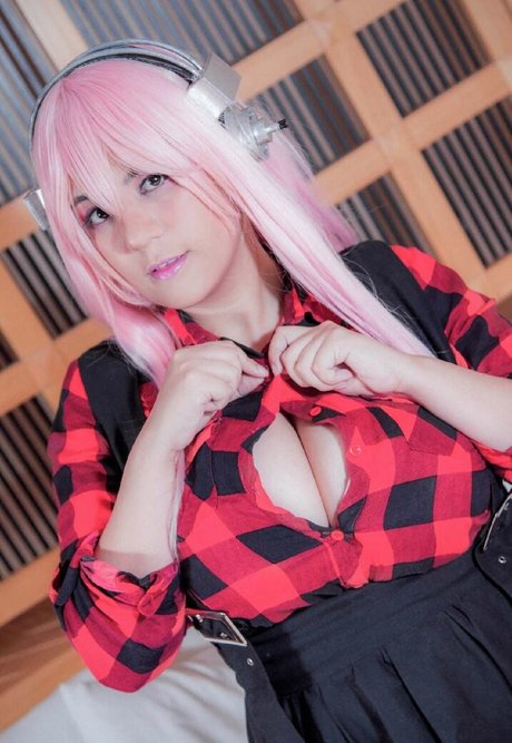 Laura Pyon actrice hd des photos