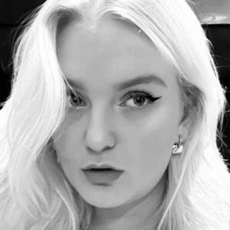 freekikihelen star du porno érotique photos