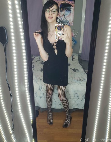 gothravemom star du porno chaude des photos