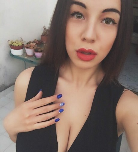 Gianclaudia Di Giacomo nus de stars du porno des photos