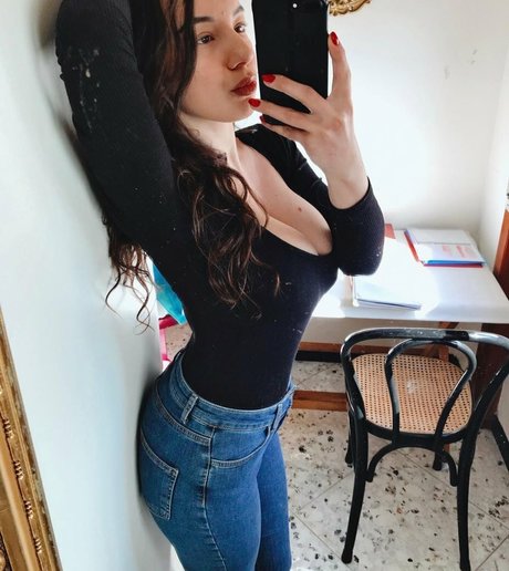 Gianclaudia Di Giacomo actrice sexy archive