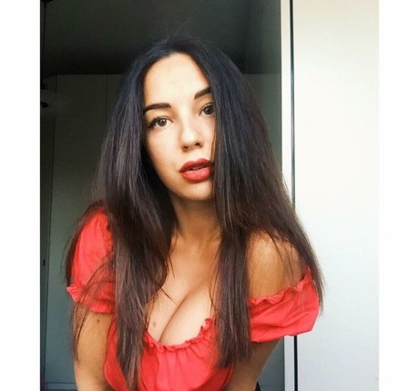 Gianclaudia Di Giacomo estrella erótica imagen