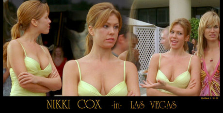 Nikki Cox haut modèle galeries