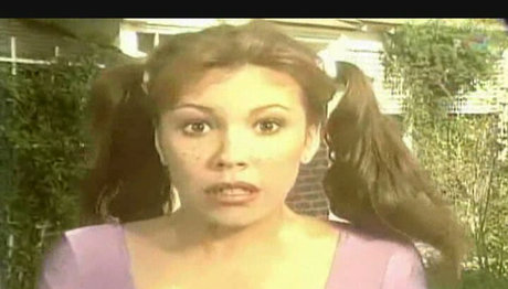 Nikki Cox actriz libre imagen