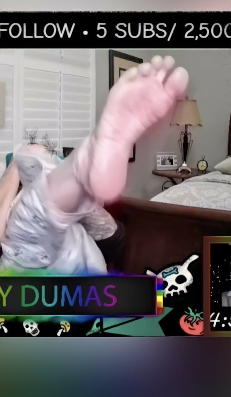 Amy Dumas modelo desnuda galería