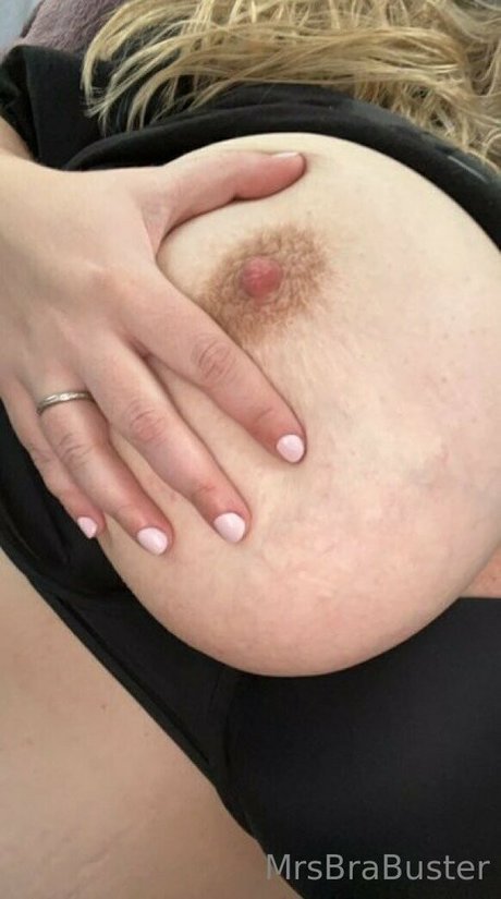 mrs bra buster estrella exclusiva fotos