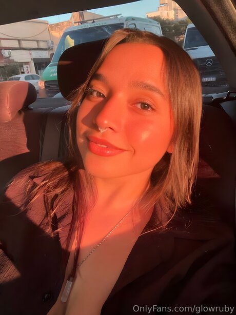 Glowruby exclusive star picture