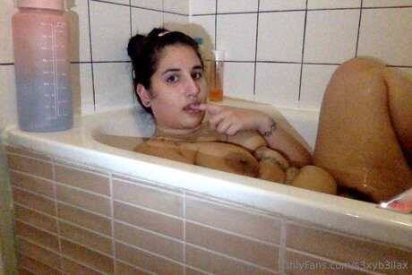 S3xyb3llax nice actress gallery