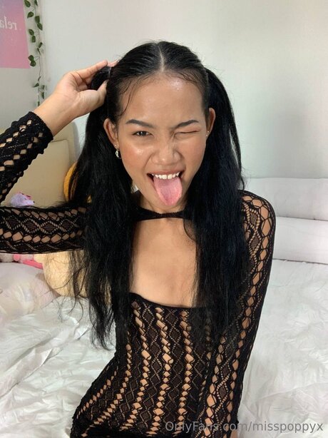 Misspoppyx estrella porno sexy fotos