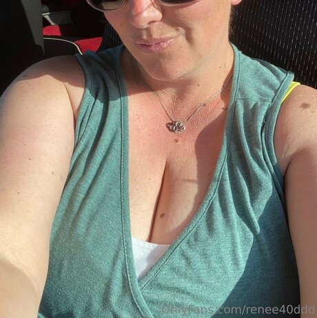 Reneej40ddd nice pornstar picture