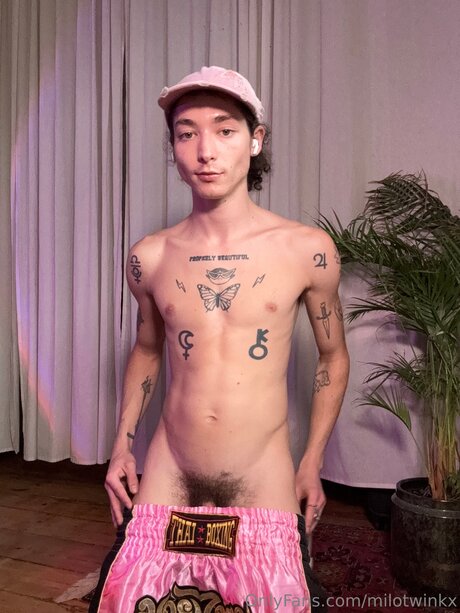 Milotwinkx nude star picture