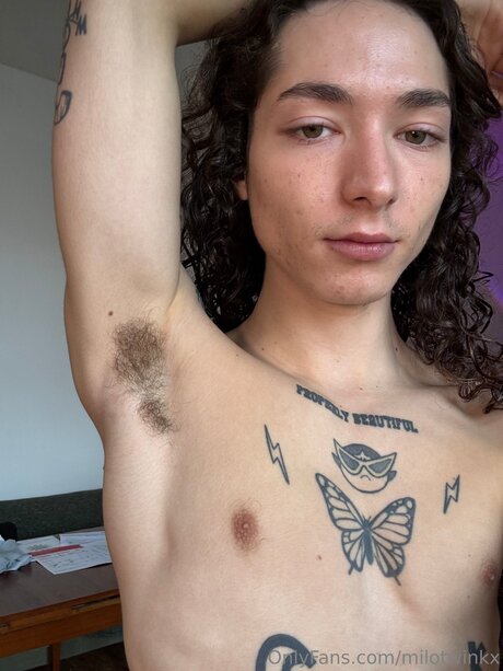 Milotwinkx exclusive star photo