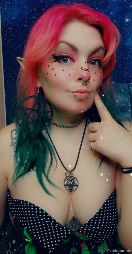 Exoticzombiefree modelo desnudo galería