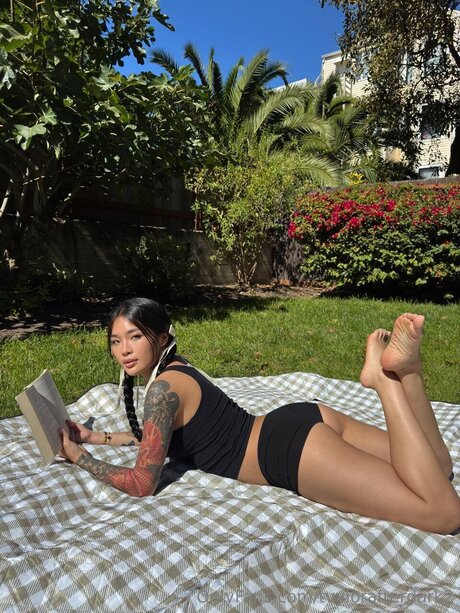 Nhiafterdark2 estrella de alta definición archivo