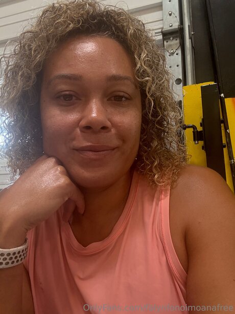 Falynfonoimoanafree estrella atractiva imágenes