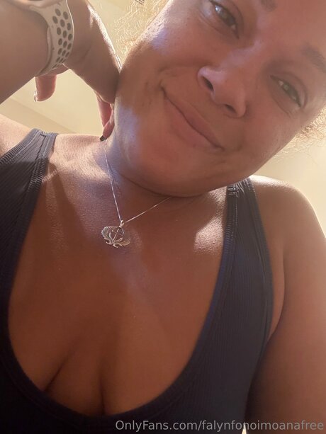 Falynfonoimoanafree étoile sexy photos