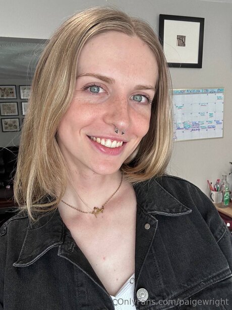 Paigewright model pornographic photos