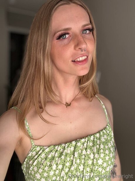 Paigewright erotic model galleries