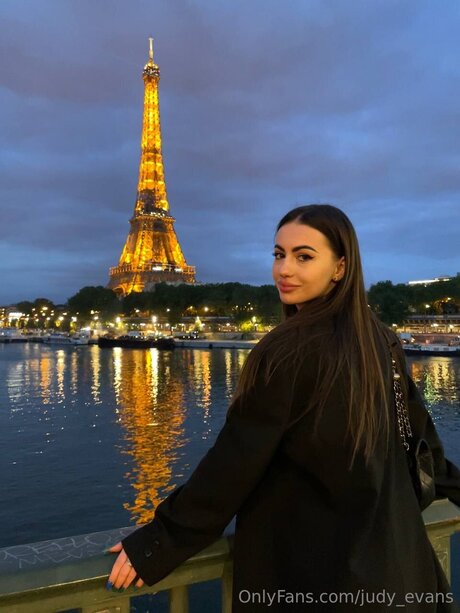 Judy Evans star du porno gratuit collection