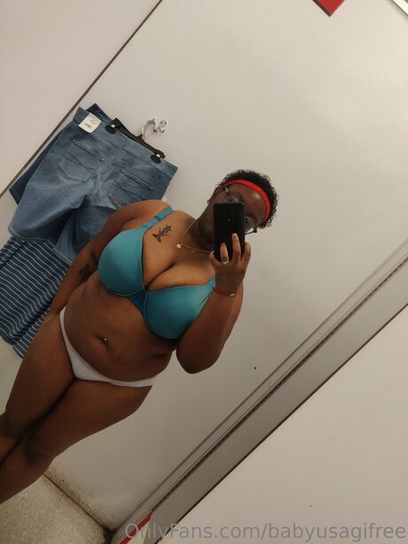 Baby Romantica Free estrella porno gratis foto