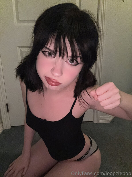 Loopziepop pornstar erotic archive