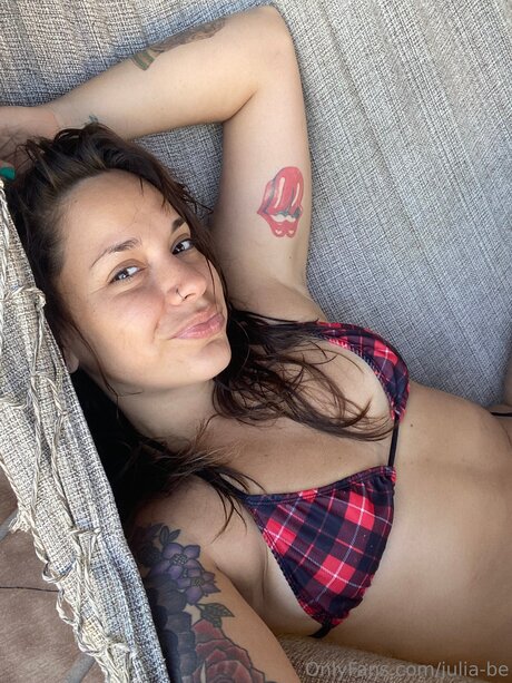 Julia Be model sexy pics