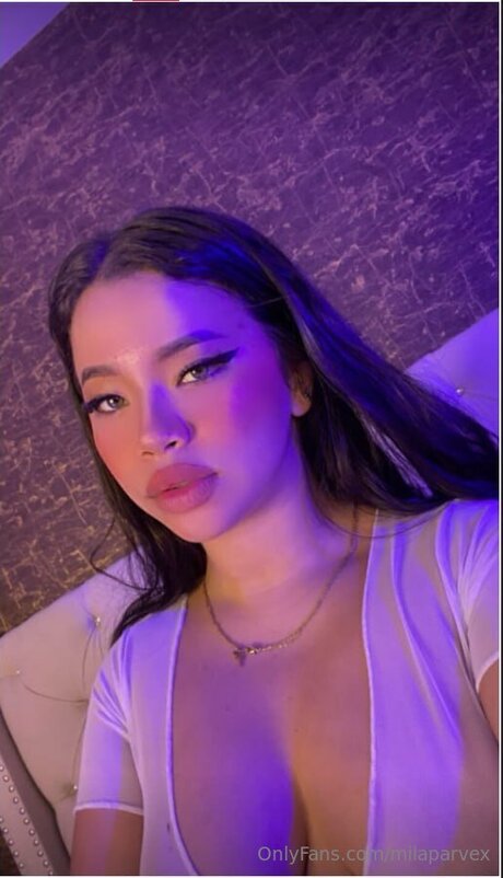 Milaparvex pornstar adult image