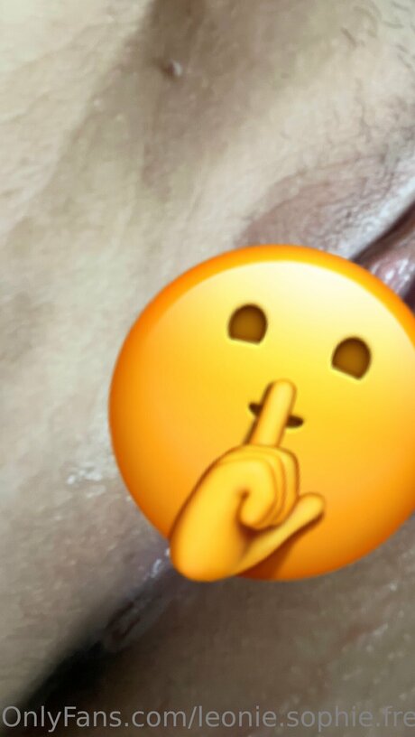 Leonie Sophie Free estrella porno imagen