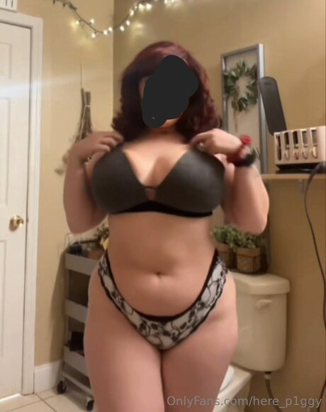 Here P1ggy modèle de sexe collection